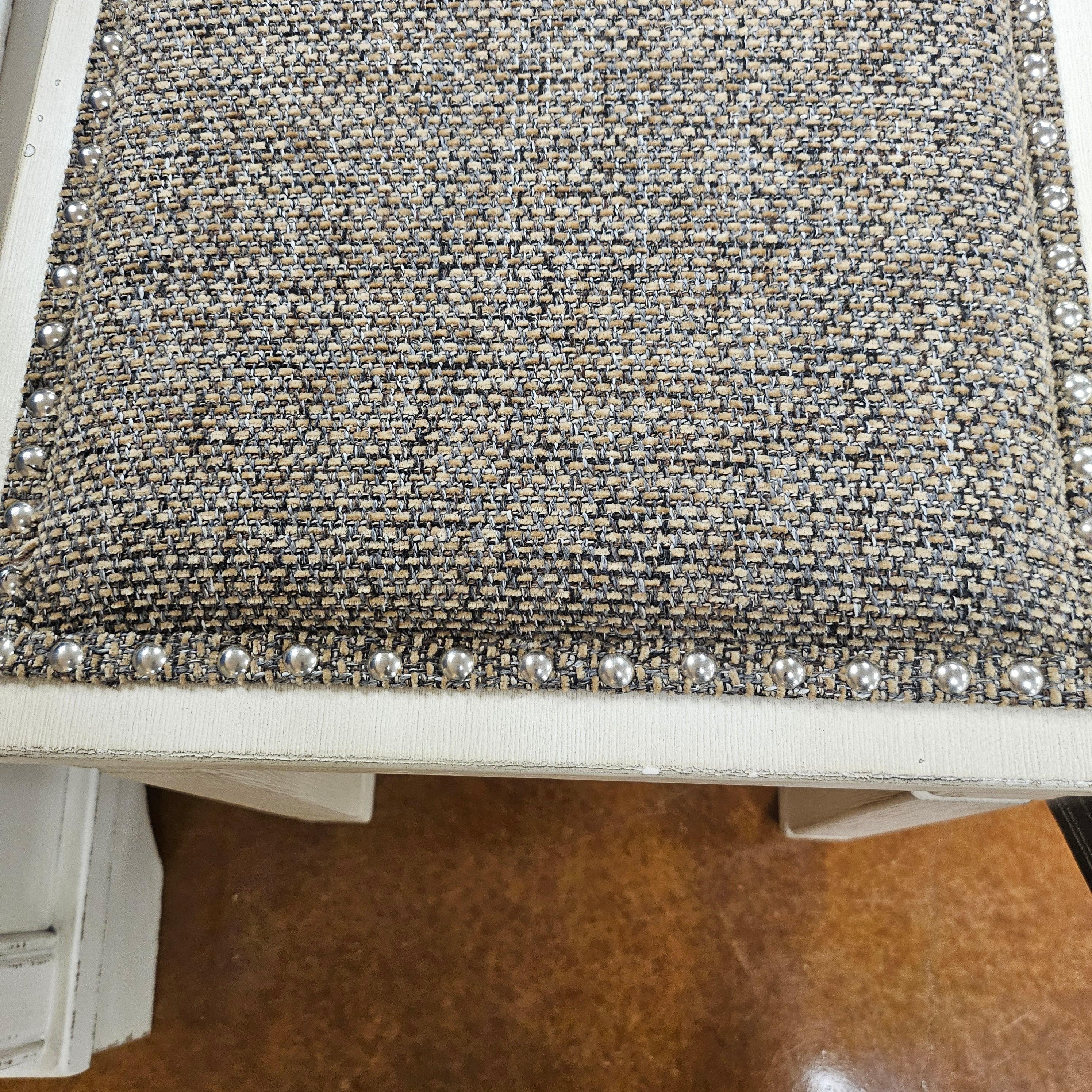 Banc Bolanburg D647-00