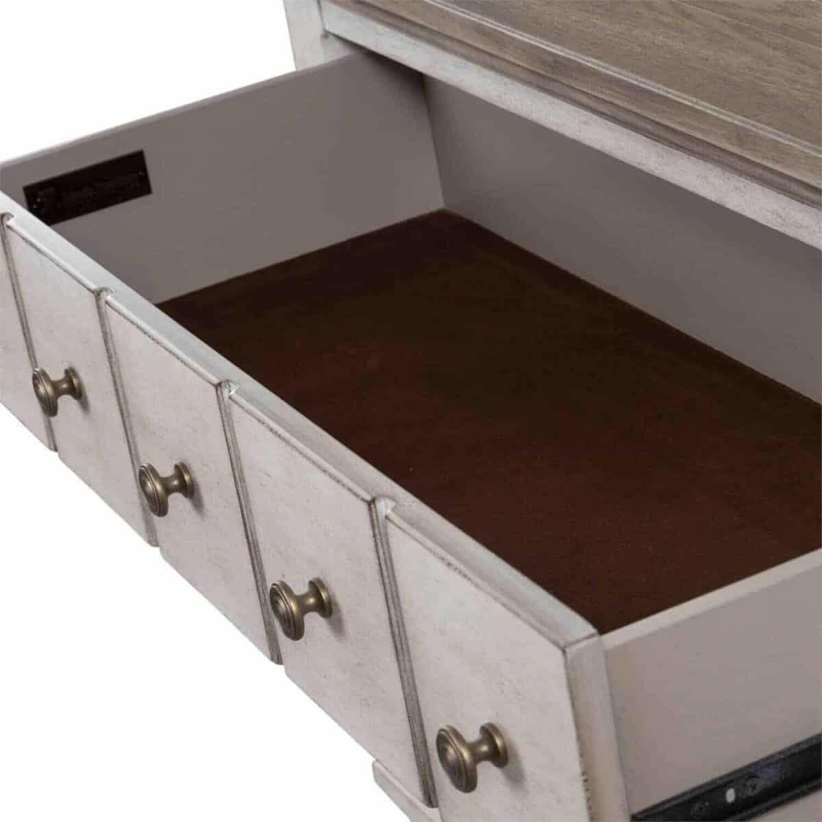 Ensemble Heartland Queen 824 : tête de lit, pied de lit, traverses, commode et table de chevet.