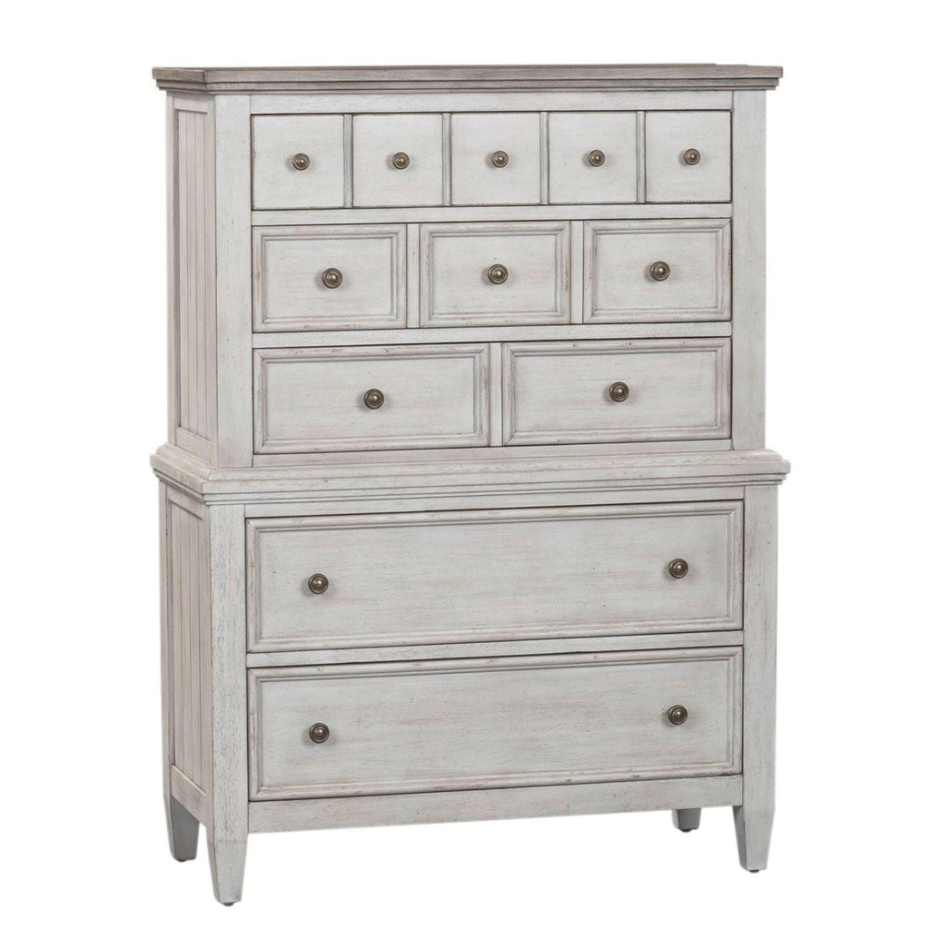 Ensemble Heartland Queen 824 : tête de lit, pied de lit, traverses, commode et table de chevet.