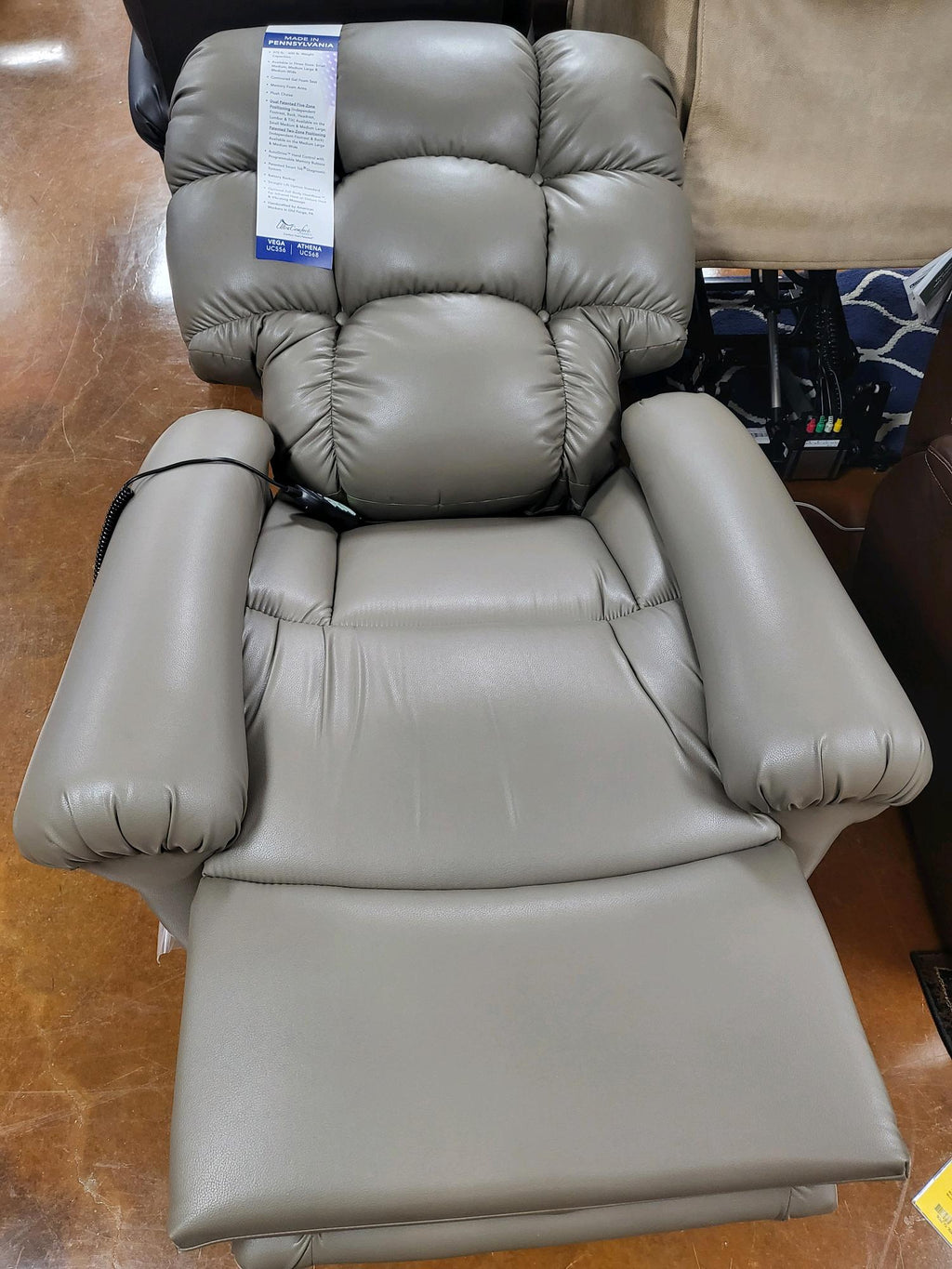 Fauteuil releveur Vega Medium Lage Brisa Shiitake UC556-MLA-DST-USH
