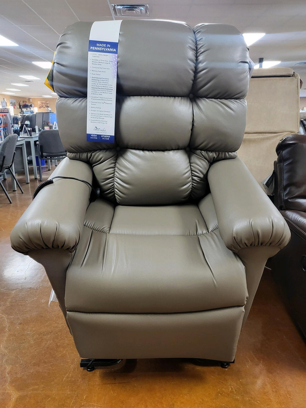 Fauteuil releveur Vega Medium Lage Brisa Shiitake UC556-MLA-DST-USH