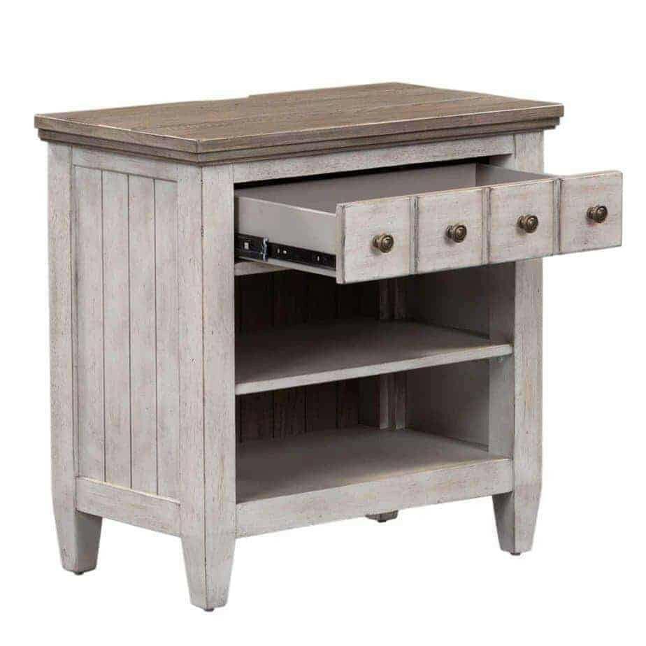 Ensemble Heartland Queen 824 : tête de lit, pied de lit, traverses, commode et table de chevet.