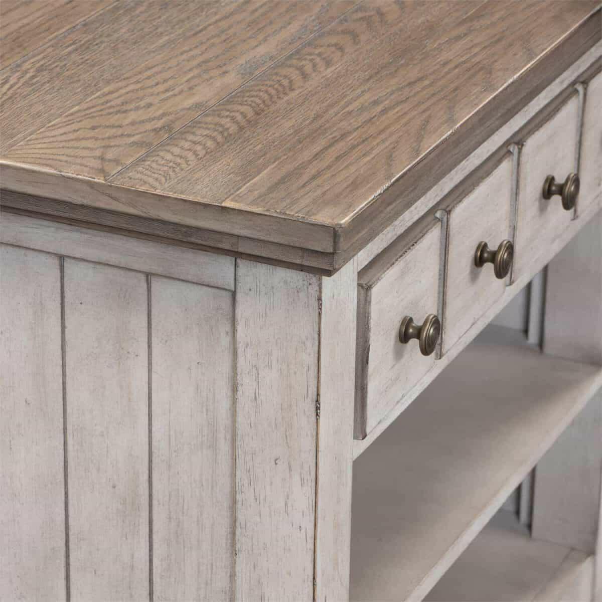 Ensemble Heartland Queen 824 : tête de lit, pied de lit, traverses, commode et table de chevet.